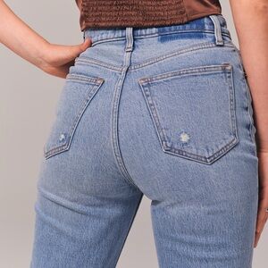 Abercrombie 90s Straight Ultra High Rise Curve Love Light 26